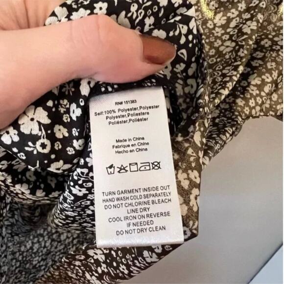 Anthropologie Current Air Amy Metallic Shimmer Ditsy Floral Blouse - Picture 6 of 6